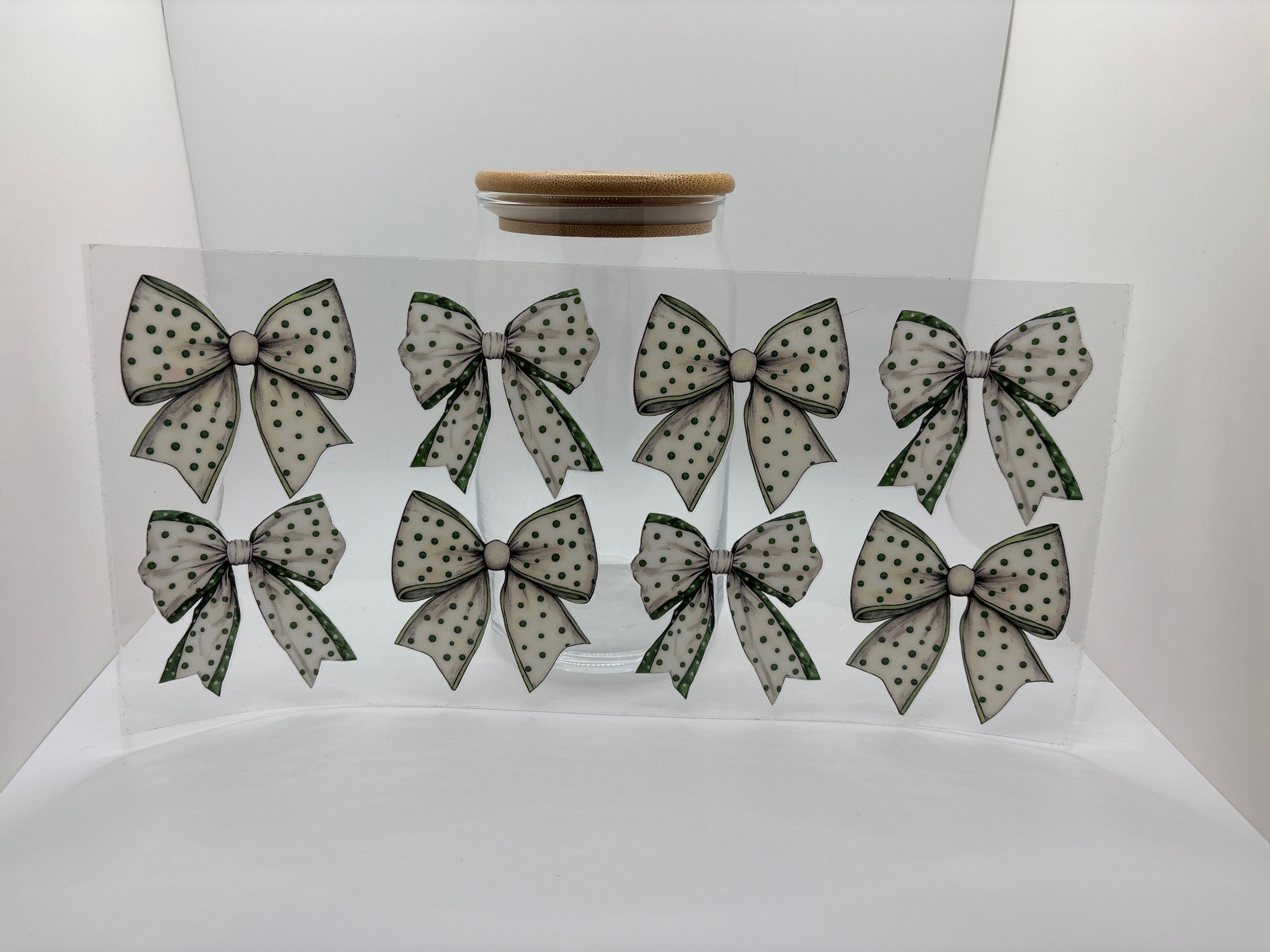 16 oz green and white cup