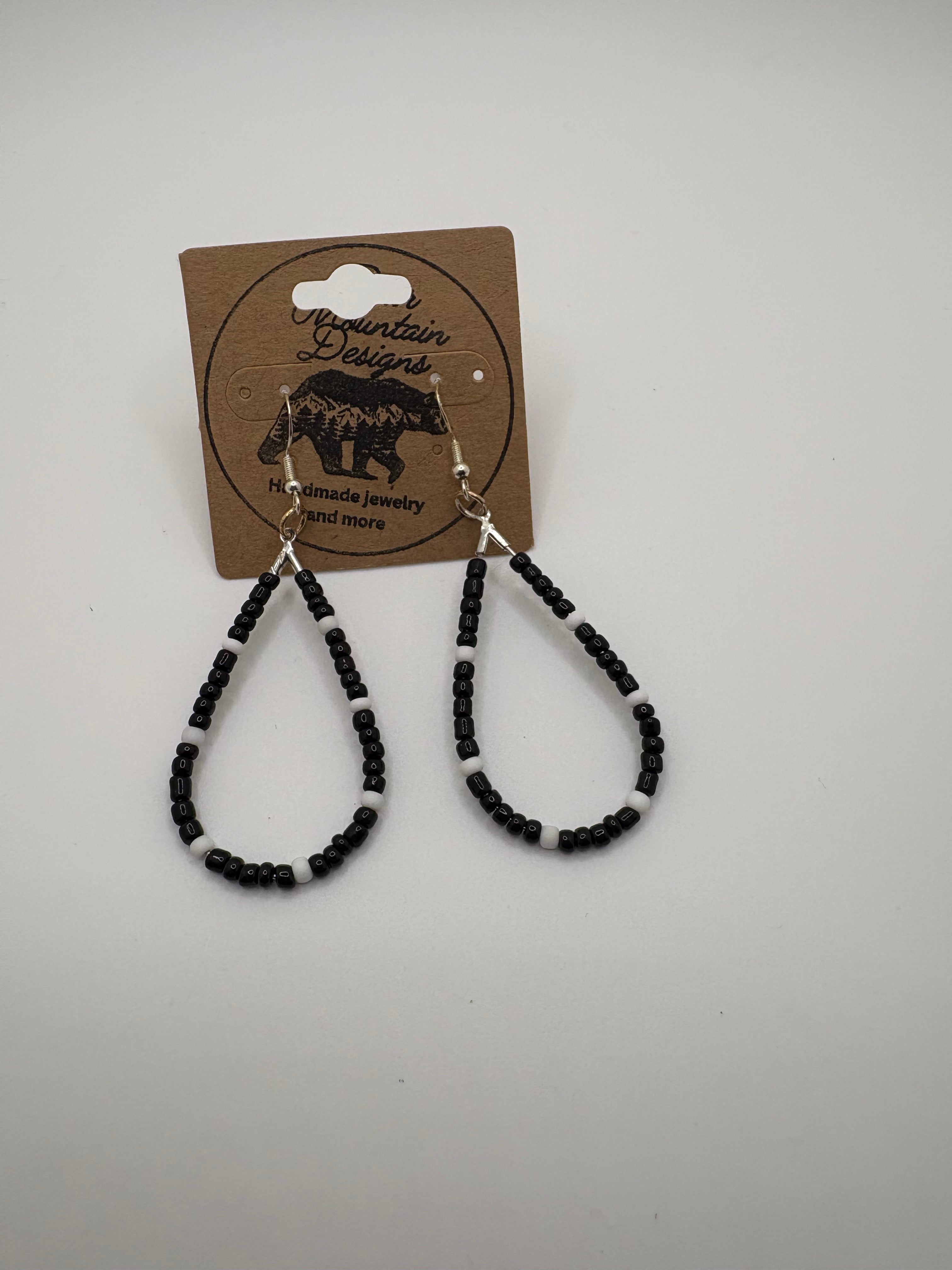 she's country earrings