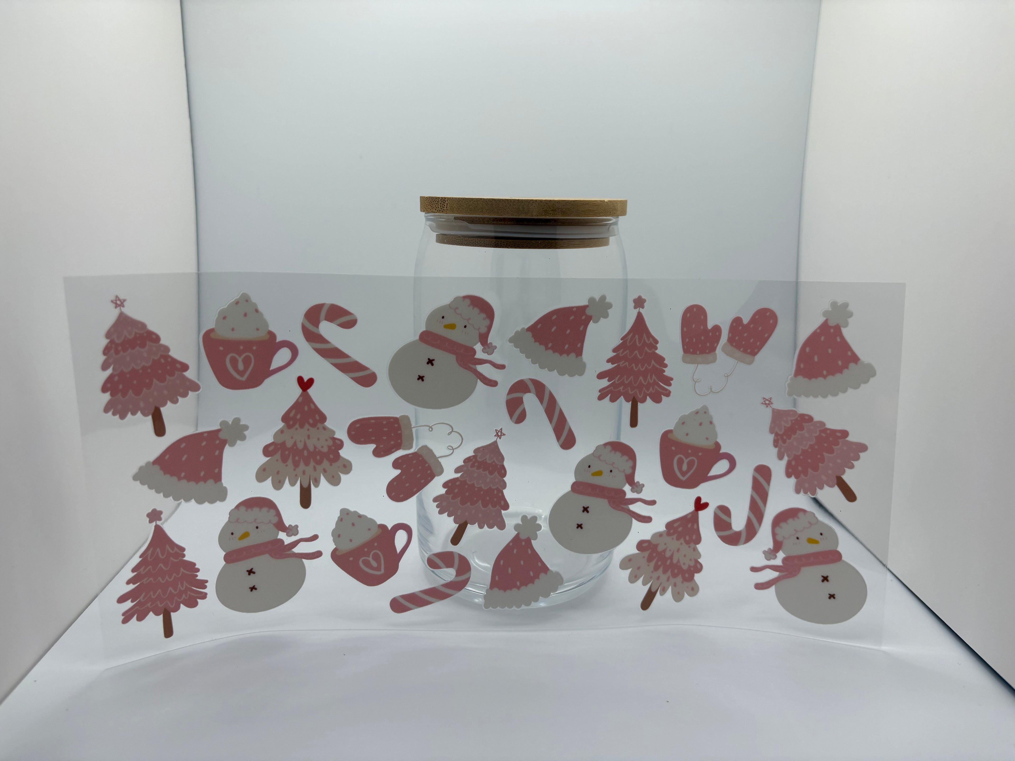 16 oz pink Christmas cup